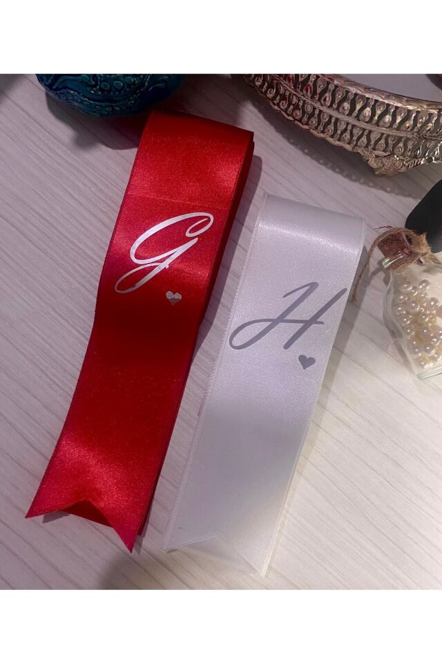 Nişan Düğün Kalp Detaylı Parlak Baskılı Kırmızı Beyaz Gelin Damat Takı Kurdelesi
